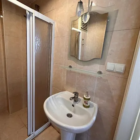 Apartment With Pool